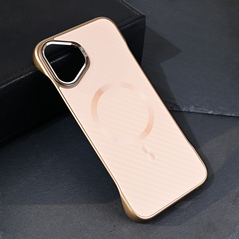 Zastitna maska (futrola) Magsafe Carbon - iPhone 16 Plus 6.7 bez.