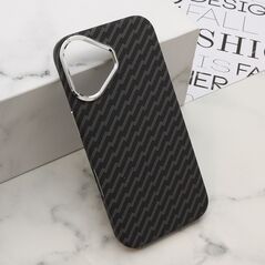 Zastitna maska (futrola) UrbanMesh MagSafe - iPhone 17 (6.1) DZ01 (MS).