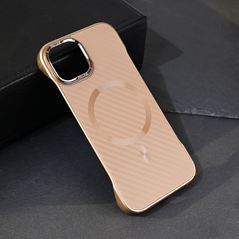 Zastitna maska (futrola) Magsafe Carbon - iPhone 13 braon.