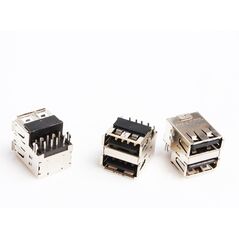 Konektor - laptop USB-001.