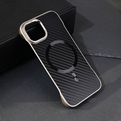 Zastitna maska (futrola) Magsafe Carbon - iPhone 15 6.1 crna.