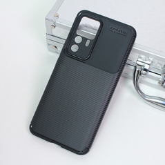 Zastitna maska (futrola) Defender Carbon - Xiaomi 12T/12T Pro crna.