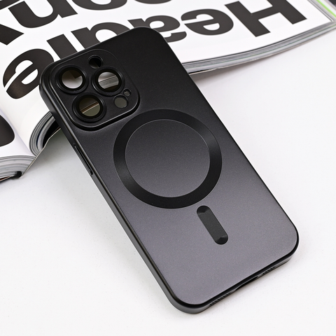 Zastitna maska (futrola) Magsafe Chrome - iPhone 13 Pro crna.