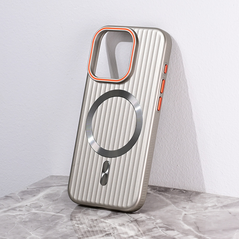 Zastitna maska (futrola) Magsafe Stripe - iPhone 15 Pro 6.1 siva.