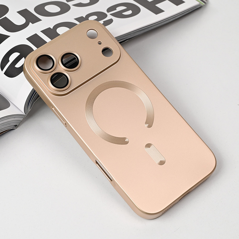 Zastitna maska (futrola) Magsafe Chrome - iPhone 17 Pro Max 6.9 zlatna.