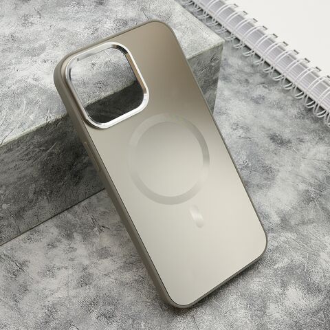 Zastitna maska (futrola) COLOR METAL MagSafe - iPhone 15 Pro Max (6.7) srebrna (MS).