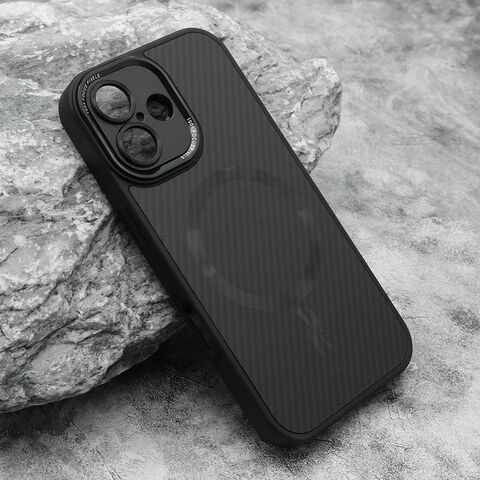 Zastitna maska (futrola) CARBON MagSafe - iphone 16 (6.1) crna (small camera) (MS).