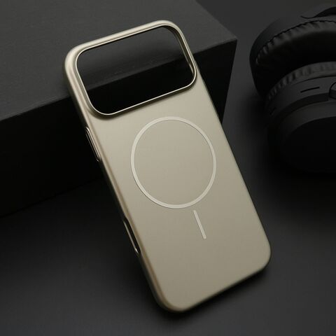 Zastitna maska (futrola) PURE mat MagSafe - iPhone 17 Pro Max (6.9) zlatna (MS).