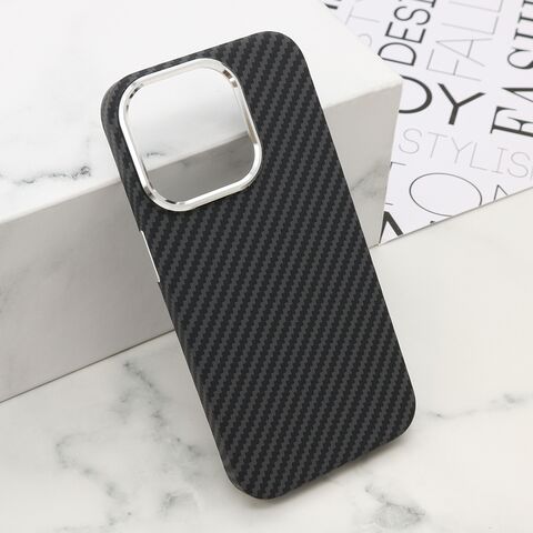 Zastitna maska (futrola) UrbanMesh MagSafe - iPhone 15 Pro (6.1) DZ02 (MS).