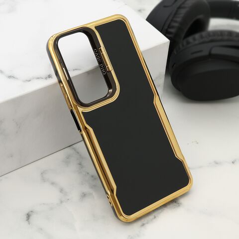 Zastitna maska (futrola) GOLD LUXE - Huawei Honor X7b crna (MS).
