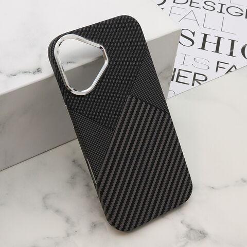 Zastitna maska (futrola) UrbanMesh MagSafe - iPhone 17 (6.1) DZ03 (MS).