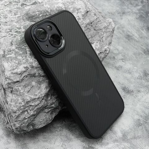 Zastitna maska (futrola) CARBON MagSafe - iPhone 15 crna (small camera) (MS).
