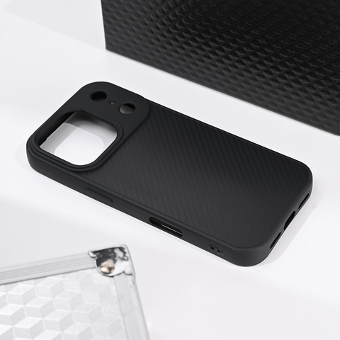 Zastitna maska (futrola) Magsafe Kevlar - iPhone 17 Pro crna.