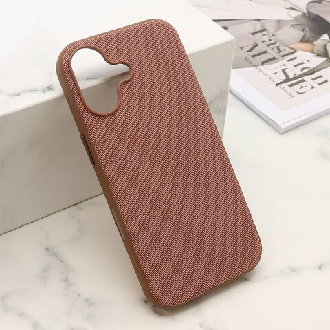 Zastitna maska (futrola) WOVEN MagSafe - iPhone 17 braon (MS).
