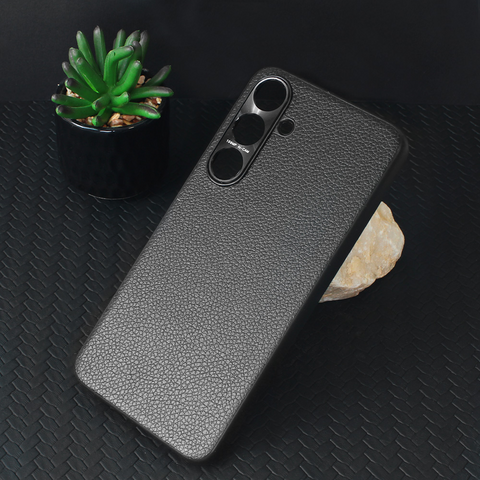 Zastitna maska (futrola) Groove - Samsung S926B Galaxy S24 Plus crna.