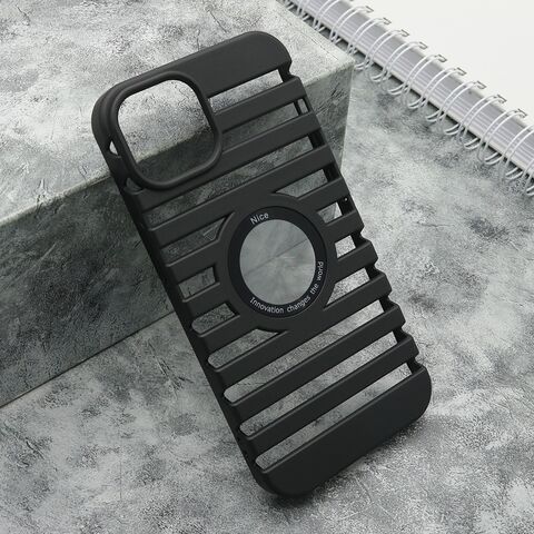 Zastitna maska (futrola) LINES LOGO CUT - iPhone 13 (6.1) crna (MS).