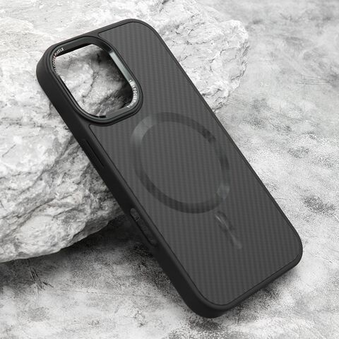 Zastitna maska (futrola) CARBON MagSafe - iphone 16 (6.1) crna (MS).