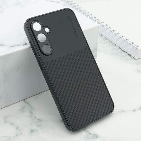 Zastitna maska (futrola) CARBON LINES - Samsung S711 Galaxy S23 FE crna (MS).