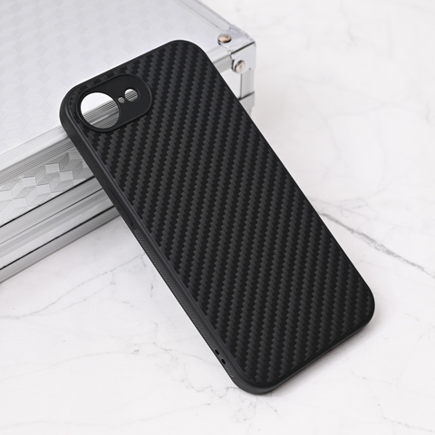 Zastitna maska (futrola) Carbon fiber - iPhone 16e crna.