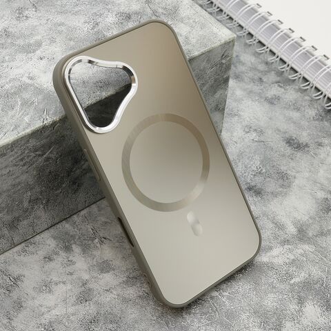 Zastitna maska (futrola) COLOR METAL MagSafe - iPhone 16 (6.1) srebrna (MS).