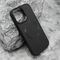 Zastitna maska (futrola) CARBON MagSafe - iphone 16 (6.1) crna (big camera) (MS).